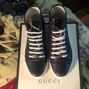 Men’s Gucci hi top Sneakers sz9.5
